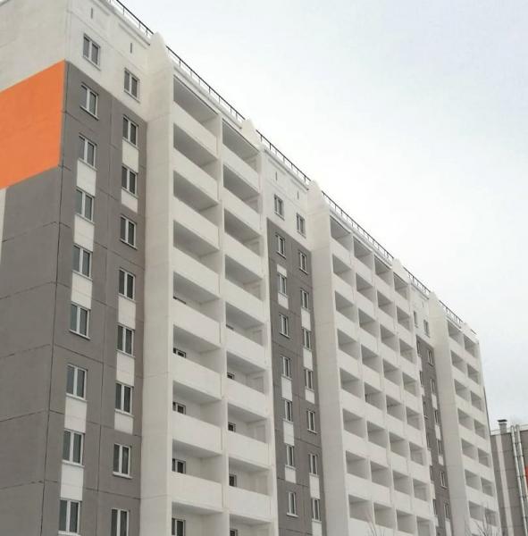 Подрядчик затягивает сдачу дома, в который должны въехать переселенцы из ветхого жилья