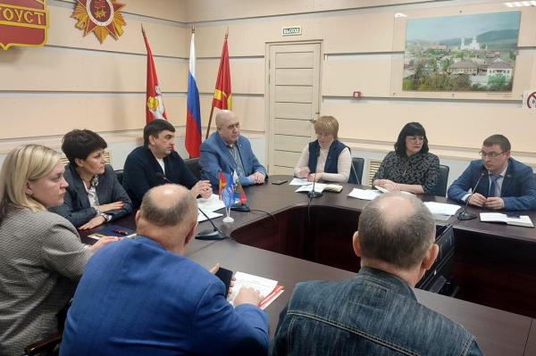 В Златоусте обсудили результаты, которых удалось достичь в сфере образования за последние три года