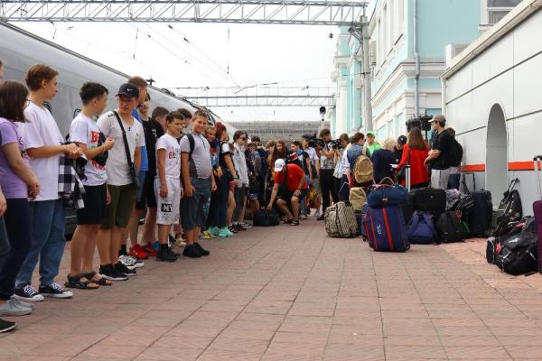 В Челябинскую область прибыли участники «Университетской смены» из ДНР