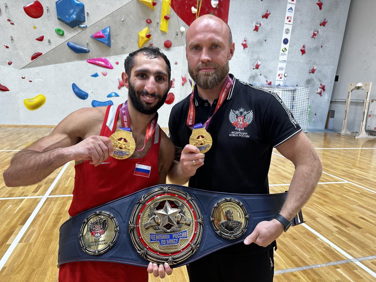 Златоустовский боксер Эдмонд Худоян в шестой раз стал чемпионом России по боксу