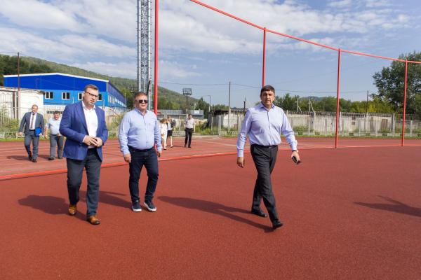 Заместитель губернатора Челябинской области Станислав Мошаров посетил с рабочим визитом Златоуст