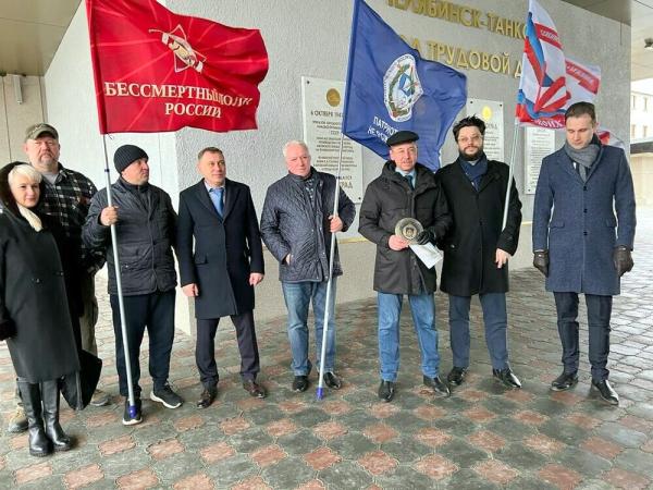 Златоустовцы участвуют в автопробеге по городам Крыма