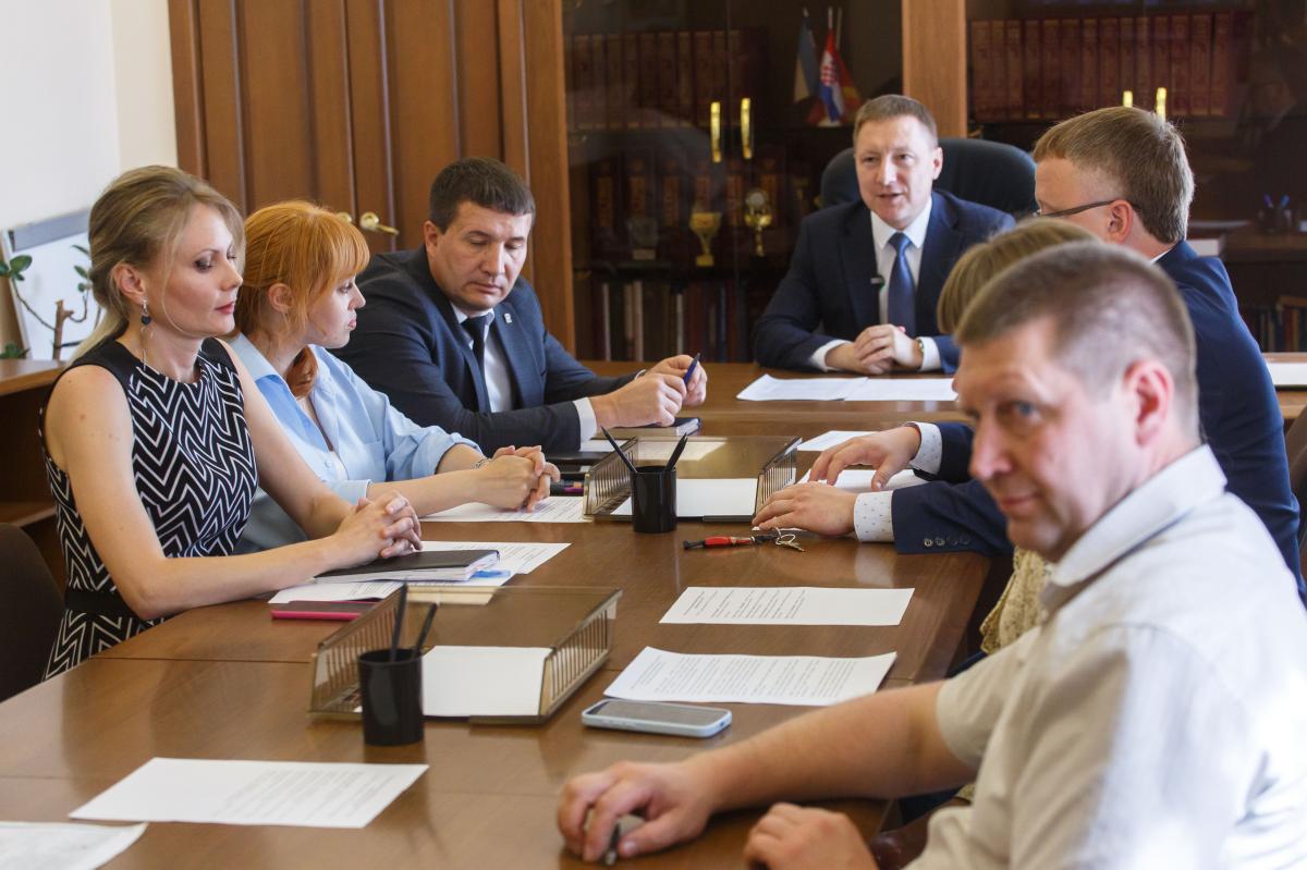 Состоялся телемост между городами-побратимами Златоустом и белорусским Жлобином