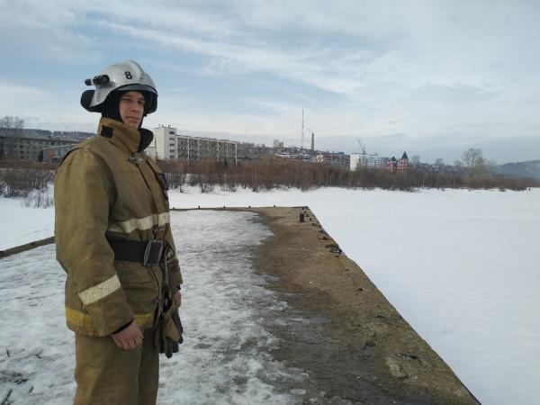 В Златоусте продолжается акция «Безопасный лед»