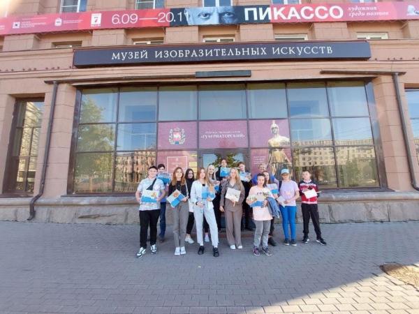 Одаренные златоустовские школьники познакомились с достопримечательностями Южного Урала